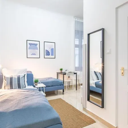 Modern - - Simple Apartamento Budapeste