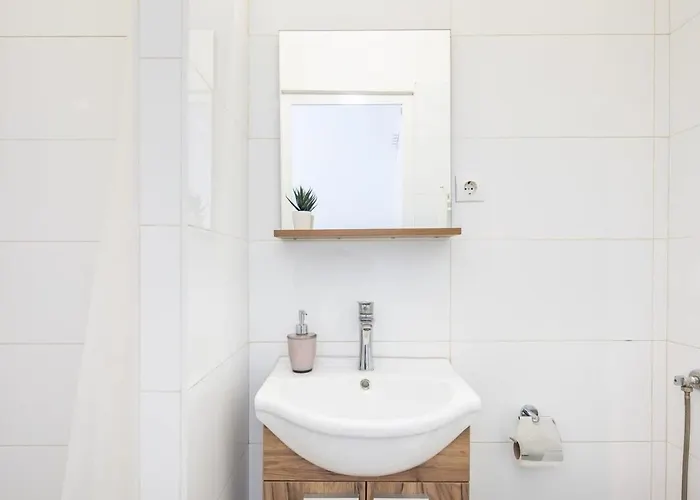 Modern - - Simple *