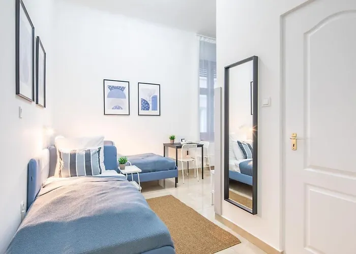 Modern - - Simple Appartement Budapest